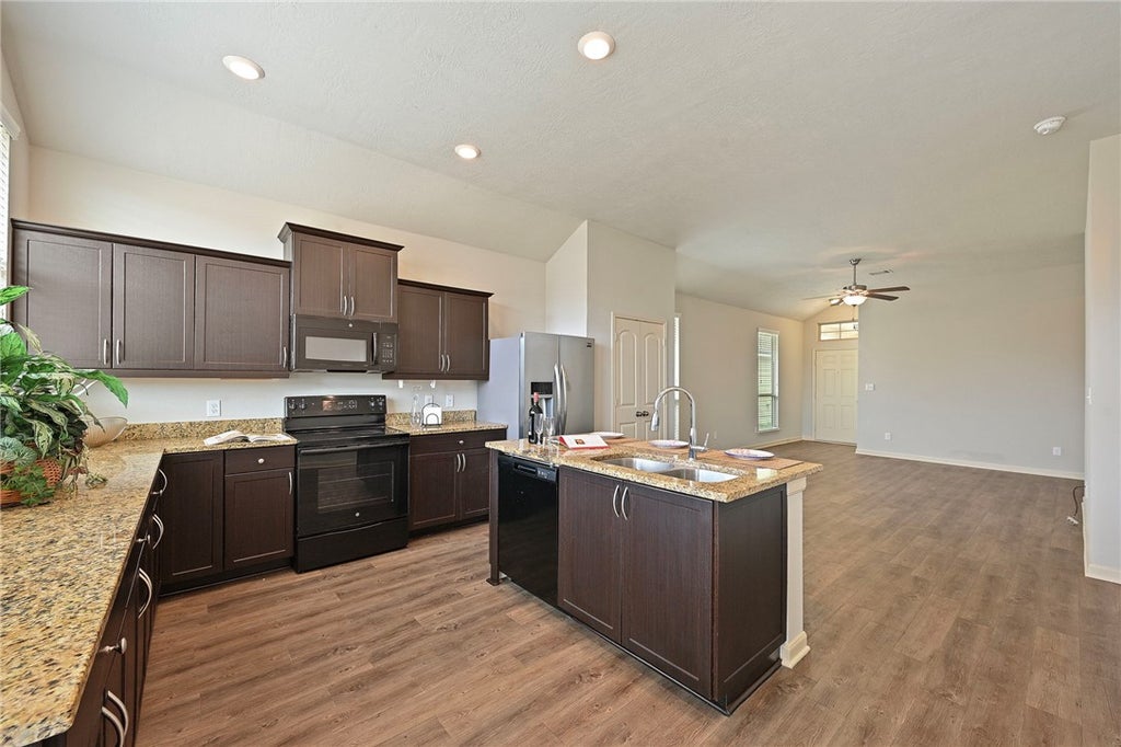 Photo of 2004 Shimla Drive, Bryan, TX 77807 (MLS # 26010455)