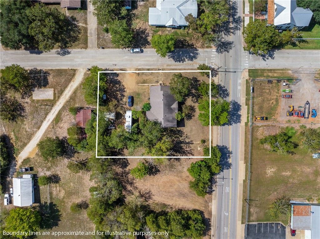 Photo of 201 S Porter Street, Caldwell, TX 77836 (MLS # 25010384)