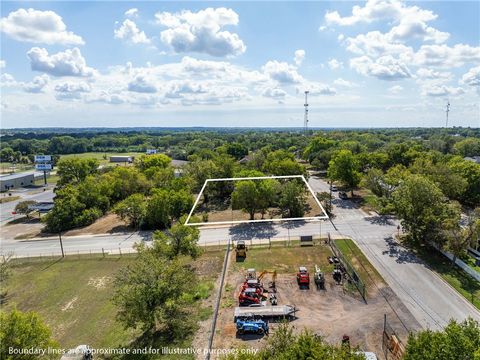 Tiny photo for 201 S Porter Street, Caldwell, TX 77836 (MLS # 25010384)