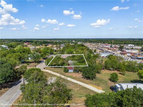 Tiny photo for 201 S Porter Street, Caldwell, TX 77836 (MLS # 25010384)