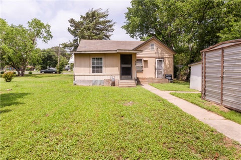 Tiny photo for 905 N Parker Avenue, Bryan, TX 77803 (MLS # 26007187)