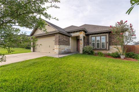 Tiny photo for 7403 Masters Drive, Navasota, TX 77868 (MLS # 26008973)