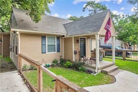 Tiny photo for 112 Rebecca Street, Bryan, TX 77801 (MLS # 26004173)