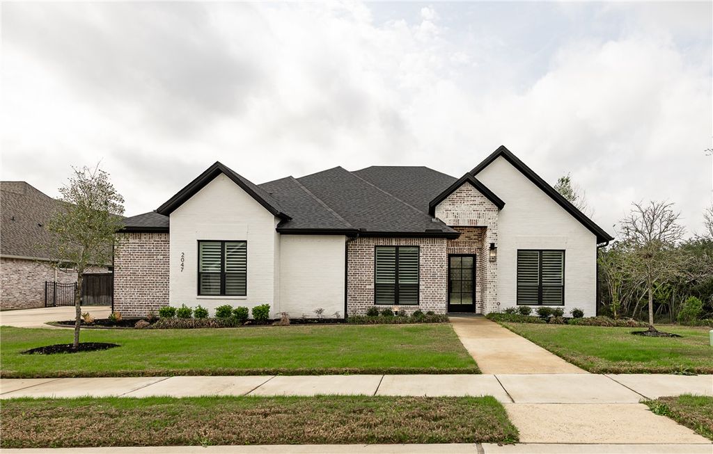 Photo of 2047 Pebble Bend Drive, College Station, TX 77845 (MLS # 26003114)