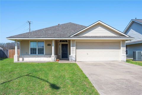 Photo of 1009 Fallbrook Loop, College Station, TX 77845 (MLS # 26002734)