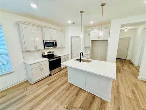 Tiny photo for 1200 Suncrest Street, Bryan, TX 77803 (MLS # 26003035)