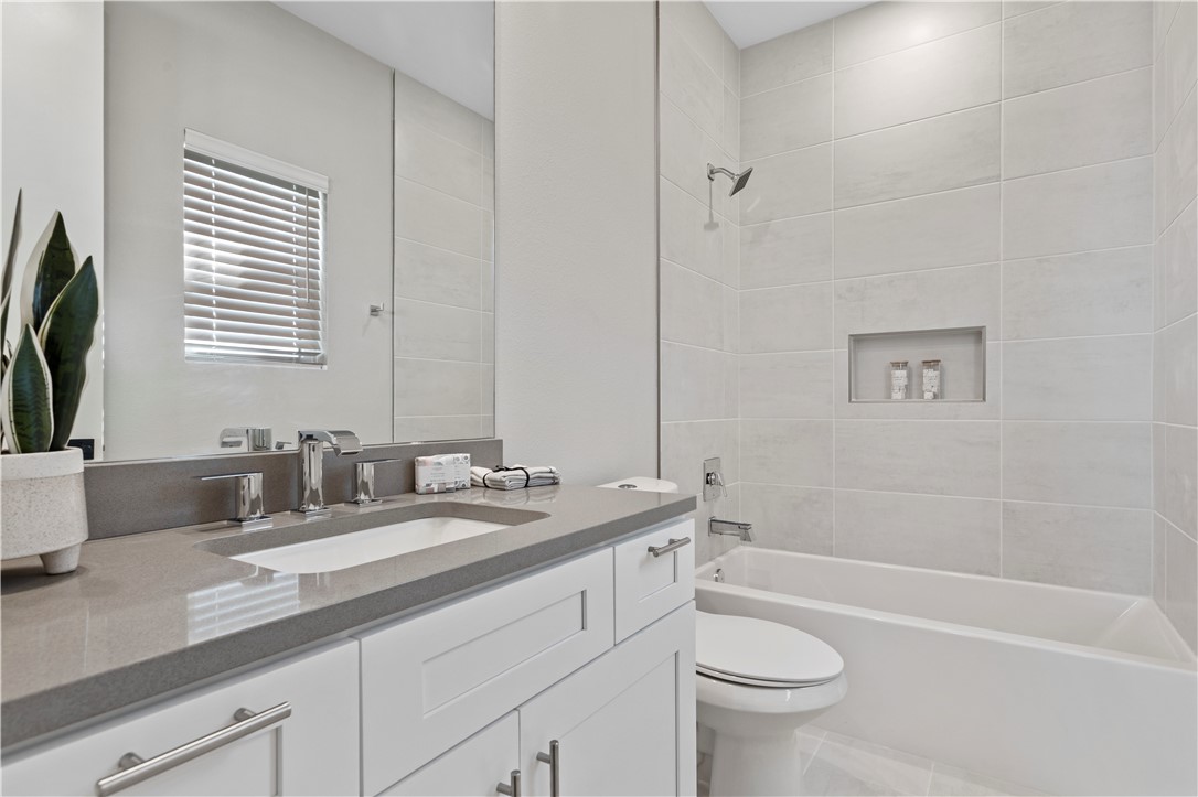 College Station, Texas 77840, United States, 4 Bedrooms Bedrooms, ,5 BathroomsBathrooms,Residential,Active,96071