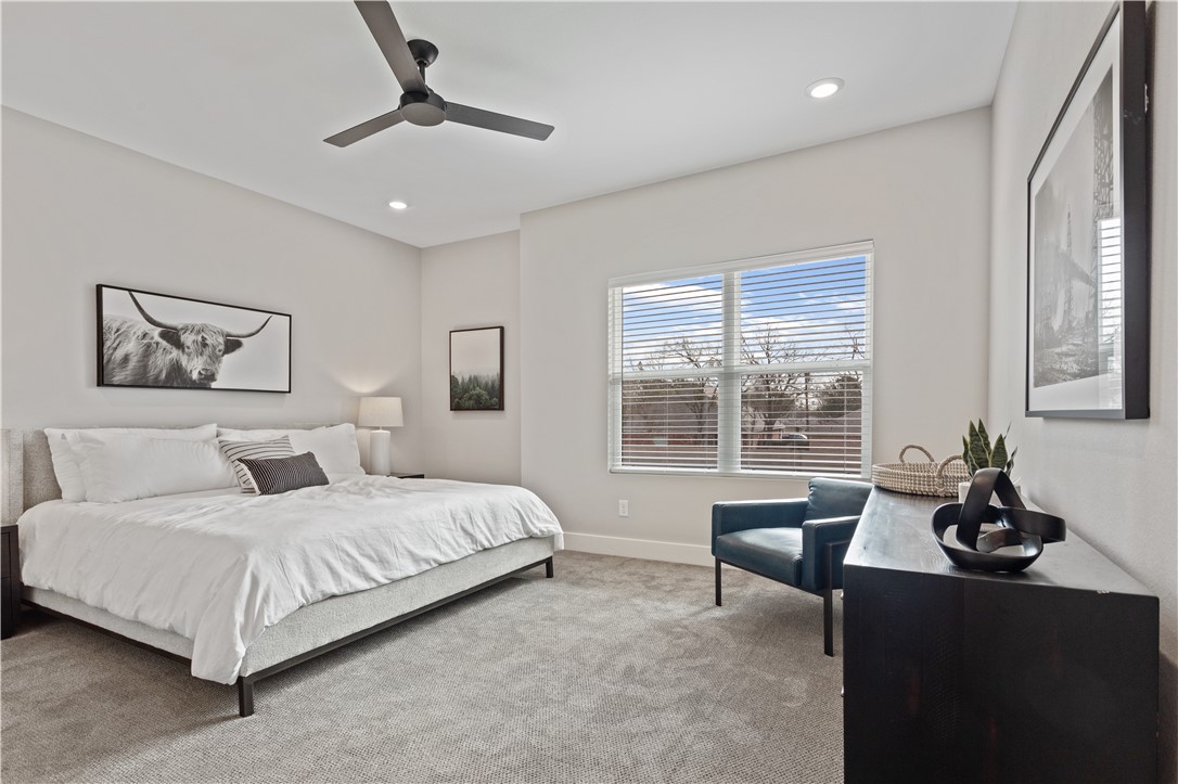 College Station, Texas 77840, United States, 4 Bedrooms Bedrooms, ,5 BathroomsBathrooms,Residential,Active,96071