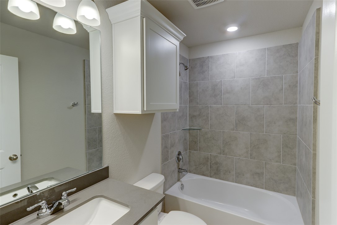 College Station, Texas 77845, United States, 3 Bedrooms Bedrooms, ,2 BathroomsBathrooms,Residential,Active,217526