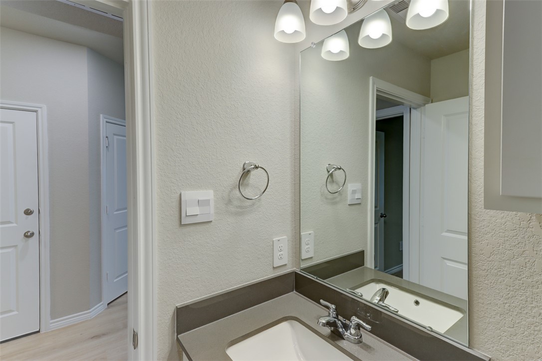 College Station, Texas 77845, United States, 3 Bedrooms Bedrooms, ,2 BathroomsBathrooms,Residential,Active,217526