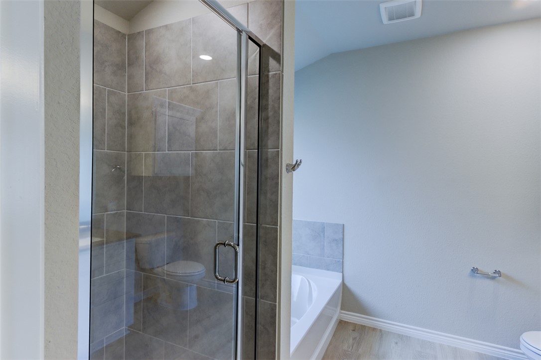 College Station, Texas 77845, United States, 3 Bedrooms Bedrooms, ,2 BathroomsBathrooms,Residential,Active,217526