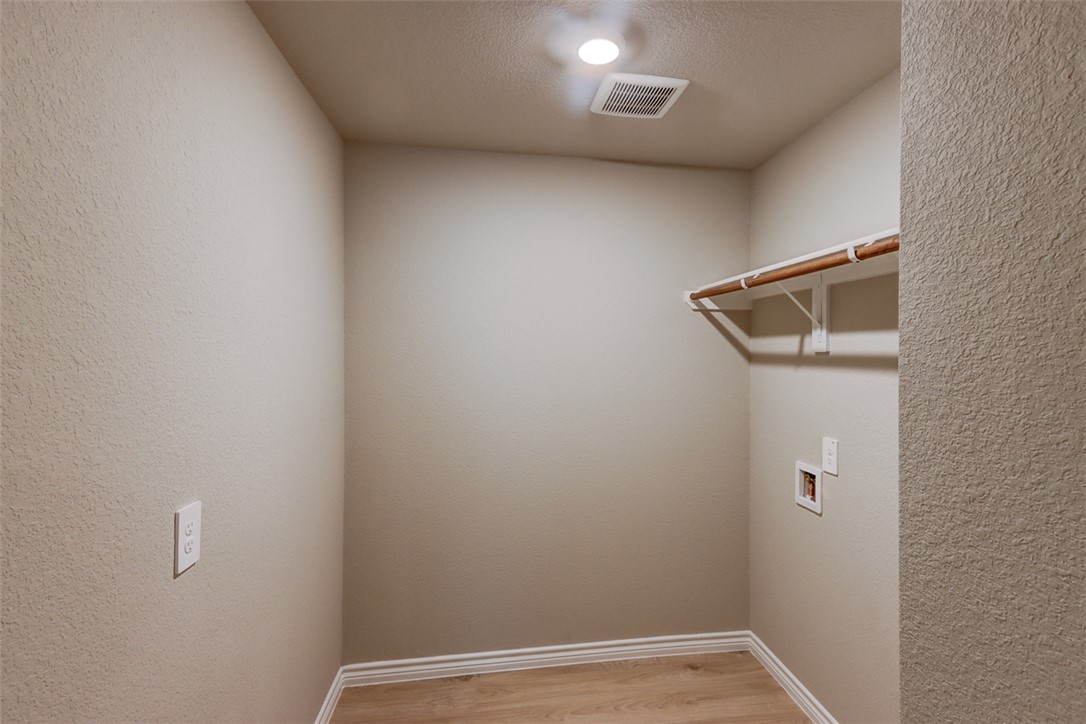 College Station, Texas 77845, United States, 3 Bedrooms Bedrooms, ,2 BathroomsBathrooms,Residential,Active,217526