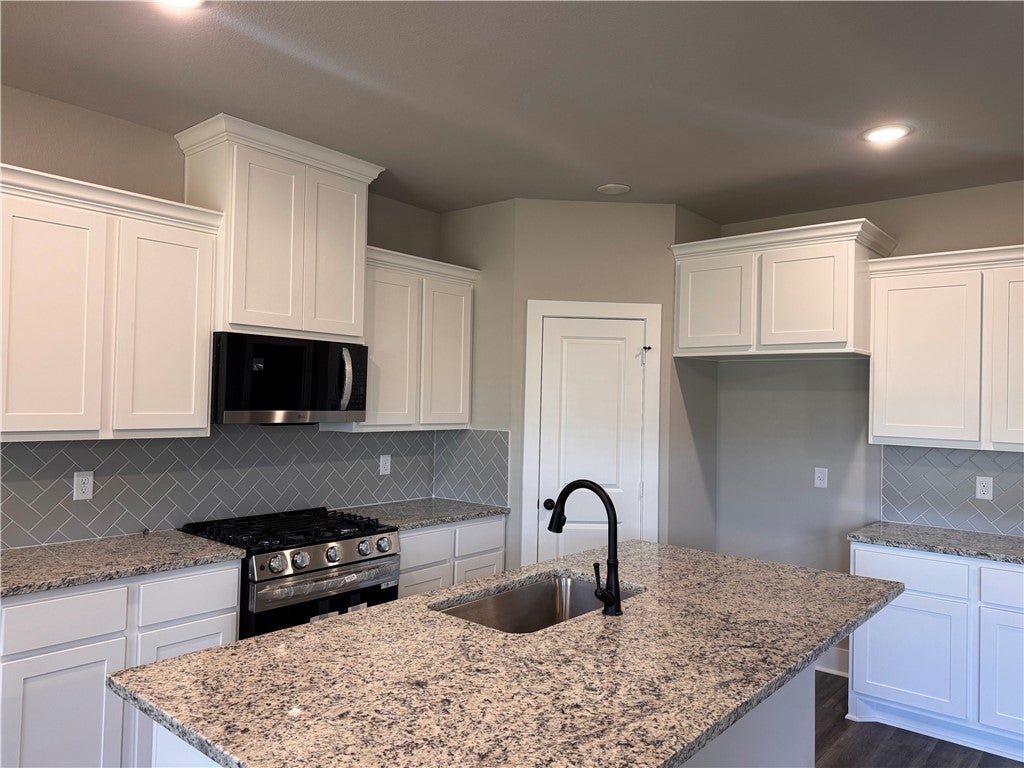 Photo of 927 Fork Court, College Station, TX 77845 (MLS # 26009586)