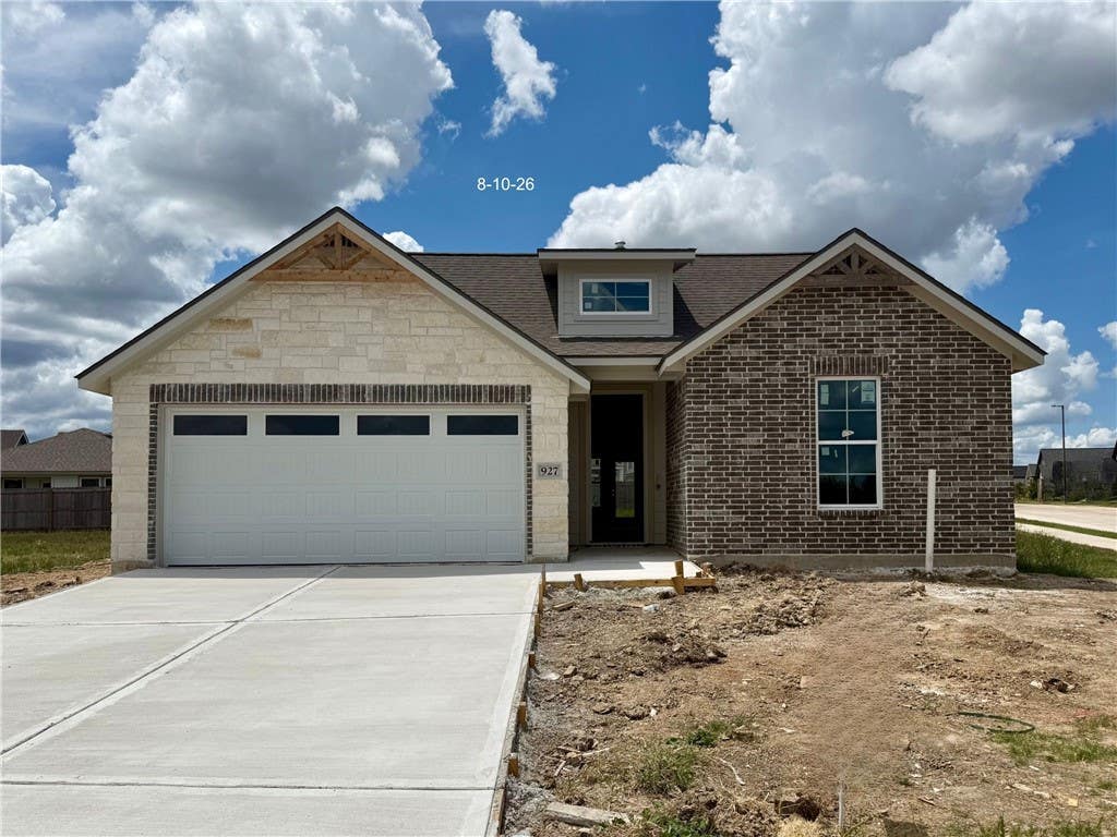 Photo of 927 Fork Court, College Station, TX 77845 (MLS # 26009586)