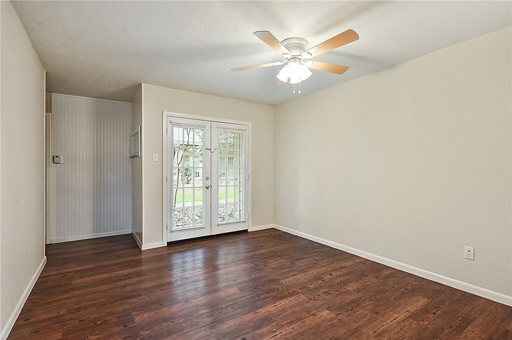 Photo of 1400 Summit Street #C, College Station, TX 77845 (MLS # 26006580)