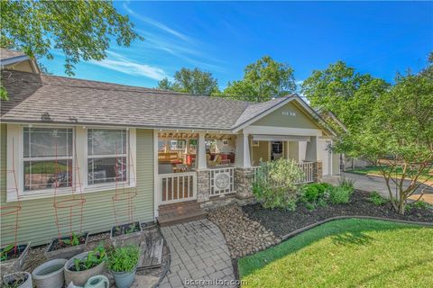 Tiny photo for 400 Fairview Avenue, College Station, TX 77840 (MLS # 26004309)