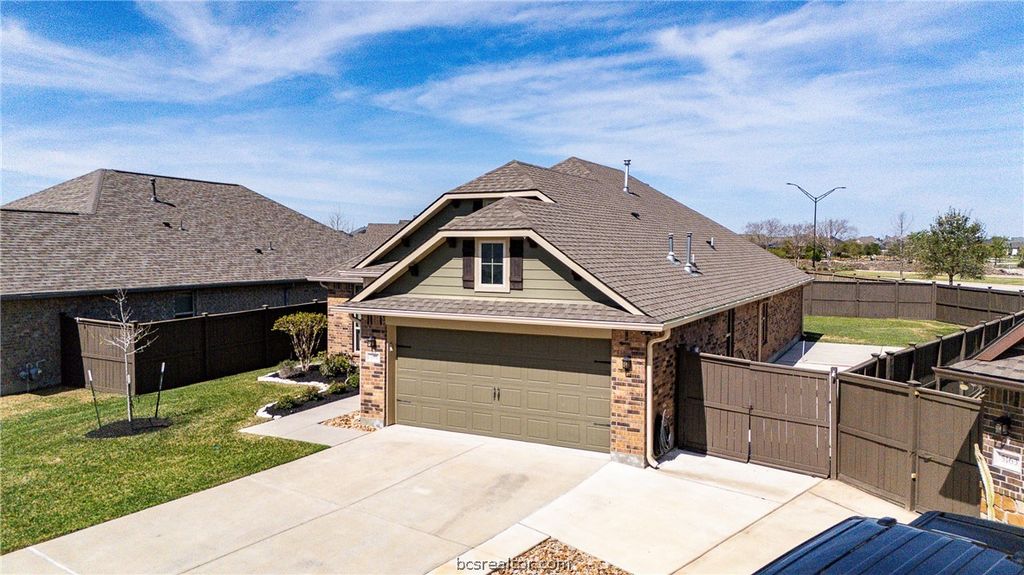Photo of 5161 Maroon Creek Drive, Bryan, TX 77802 (MLS # 26003468)