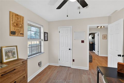 Tiny photo for 3712 Ravenwood Drive, Bryan, TX 77802 (MLS # 26001560)