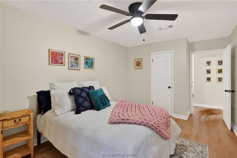 Tiny photo for 3712 Ravenwood Drive, Bryan, TX 77802 (MLS # 26001560)