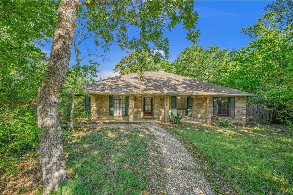 Photo of 2707 Teakwood Court, College Station, TX 77845 (MLS # 26004355)