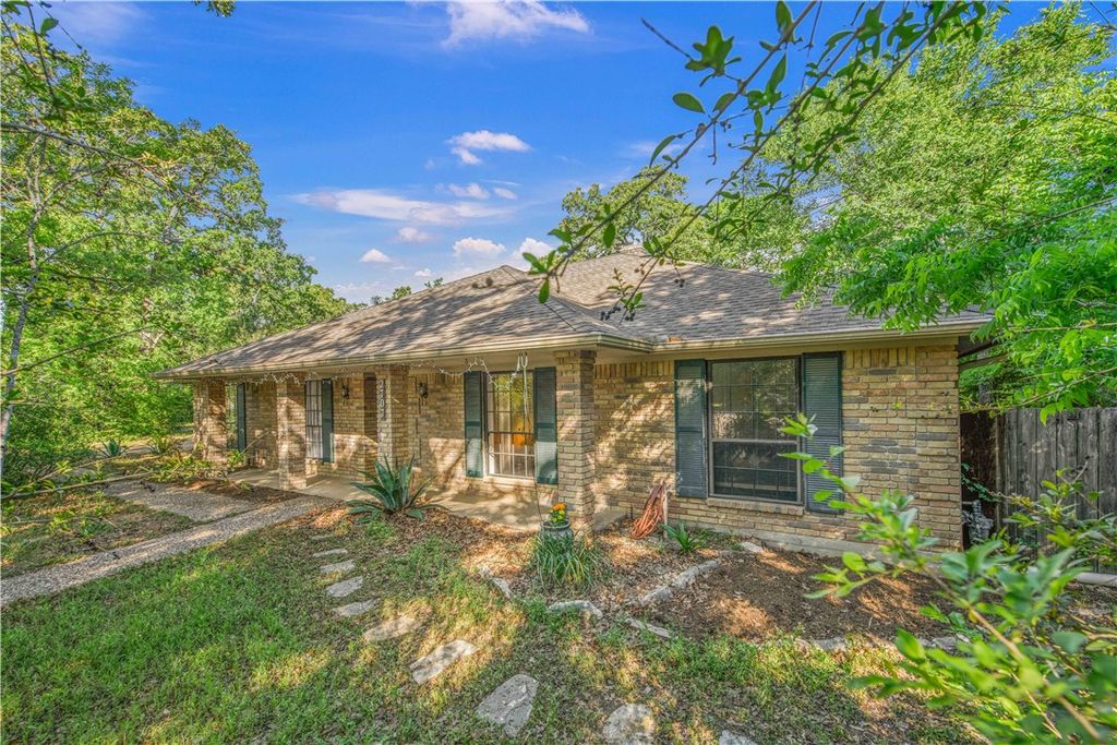 Photo of 2707 Teakwood Court, College Station, TX 77845 (MLS # 26004355)