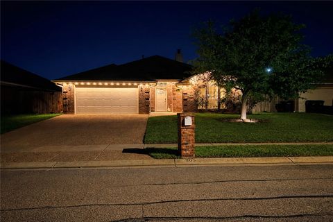 Tiny photo for 805 Turtle Dove Trail, College Station, TX 77845 (MLS # 26004527)