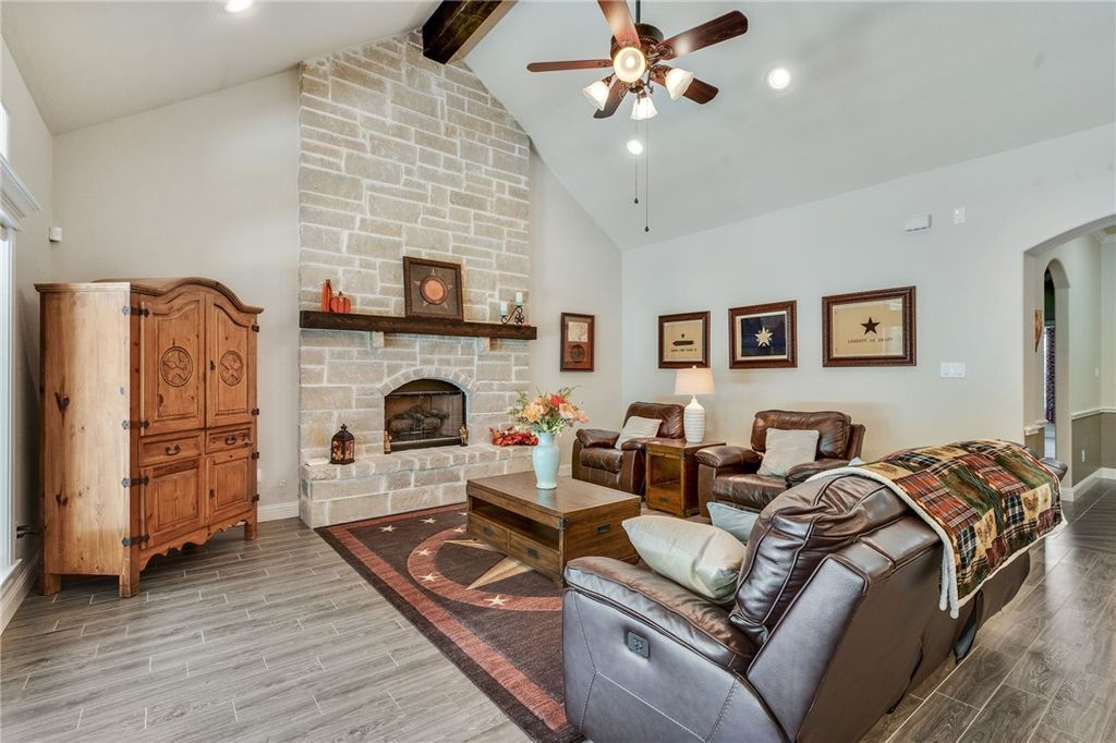 Photo of 3006 Embers Loop, Bryan, TX 77808 (MLS # 25010216)