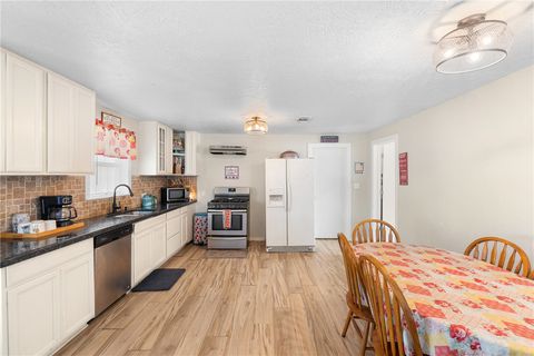 Tiny photo for 805 W Fawn Street, Caldwell, TX 77836 (MLS # 25010897)