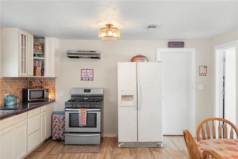 Tiny photo for 805 W Fawn Street, Caldwell, TX 77836 (MLS # 25010897)