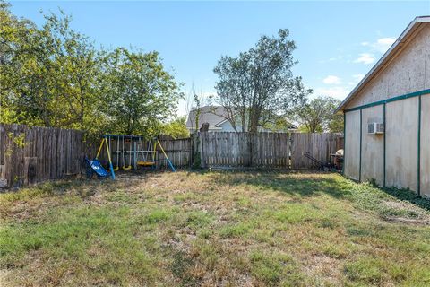 Tiny photo for 805 W Fawn Street, Caldwell, TX 77836 (MLS # 25010897)