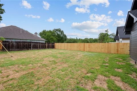 Tiny photo for 503 Legion Court, Bryan, TX 77803 (MLS # 26006200)