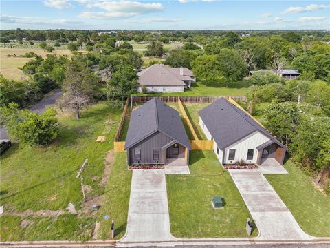 Tiny photo for 503 Legion Court, Bryan, TX 77803 (MLS # 26006200)
