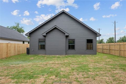 Tiny photo for 503 Legion Court, Bryan, TX 77803 (MLS # 26006200)