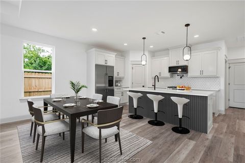 Tiny photo for 503 Legion Court, Bryan, TX 77803 (MLS # 26006200)