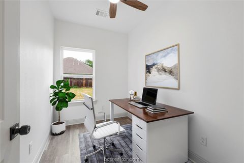 Tiny photo for 503 Legion Court, Bryan, TX 77803 (MLS # 26006200)