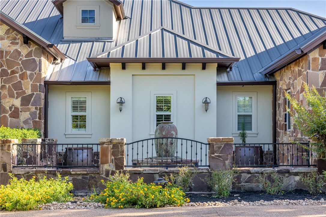 17288 Indian Lakes Drive