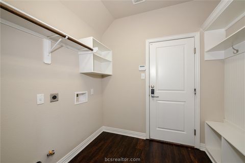 Tiny photo for 3045 Peterson Circle, Bryan, TX 77802 (MLS # 26001380)