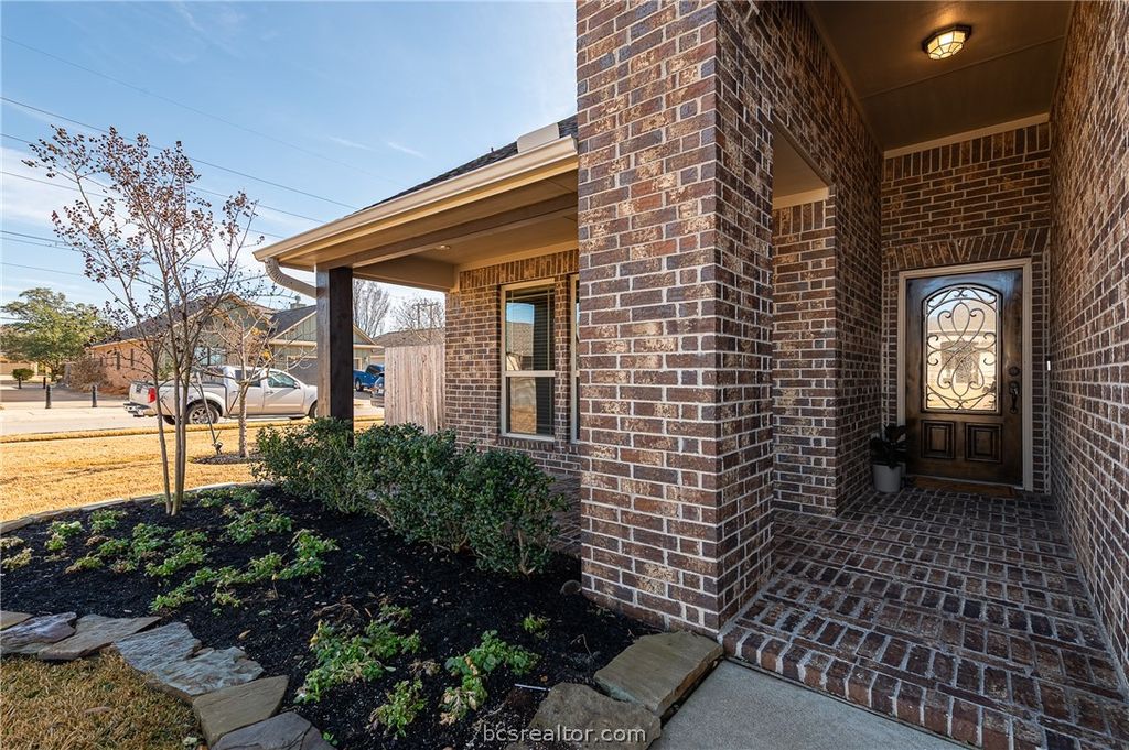 Photo of 3045 Peterson Circle, Bryan, TX 77802 (MLS # 26001380)