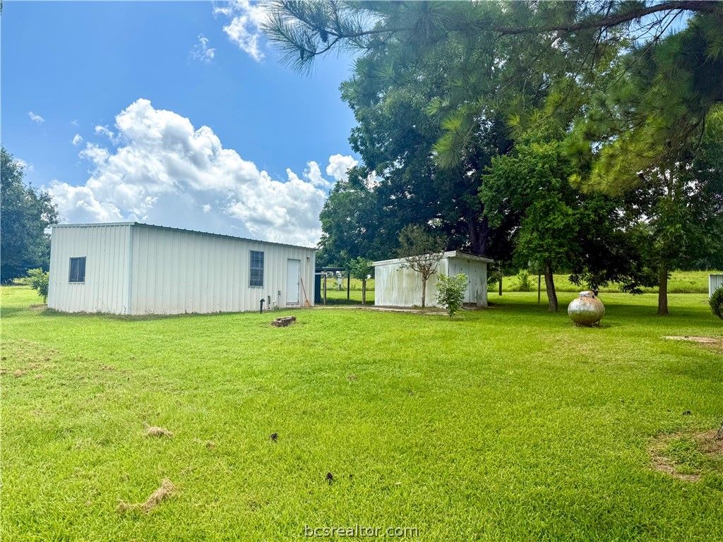 Photo of 2433 County Road 409, Navasota, TX 77868 (MLS # 26008759)