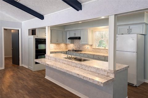 Tiny photo for 31 Hawaii Lane, Hilltop Lakes, TX 77871 (MLS # 26001269)