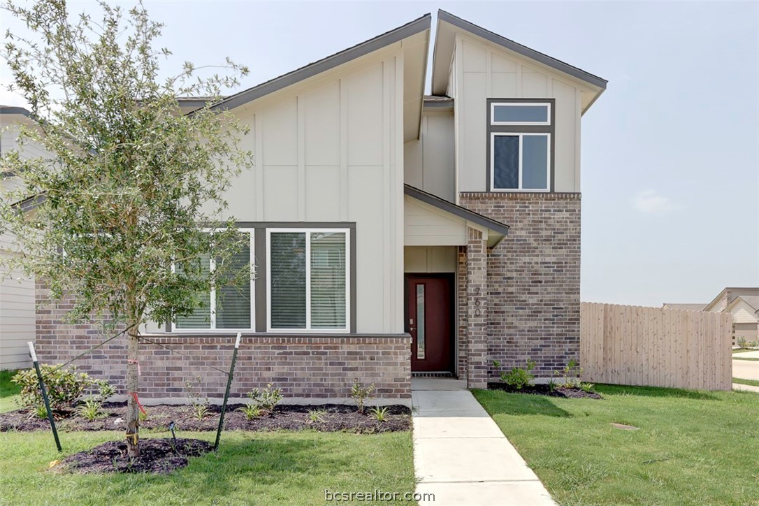 College Station, Texas 77845, United States, 3 Bedrooms Bedrooms, ,3 BathroomsBathrooms,Residential,Pending,53912