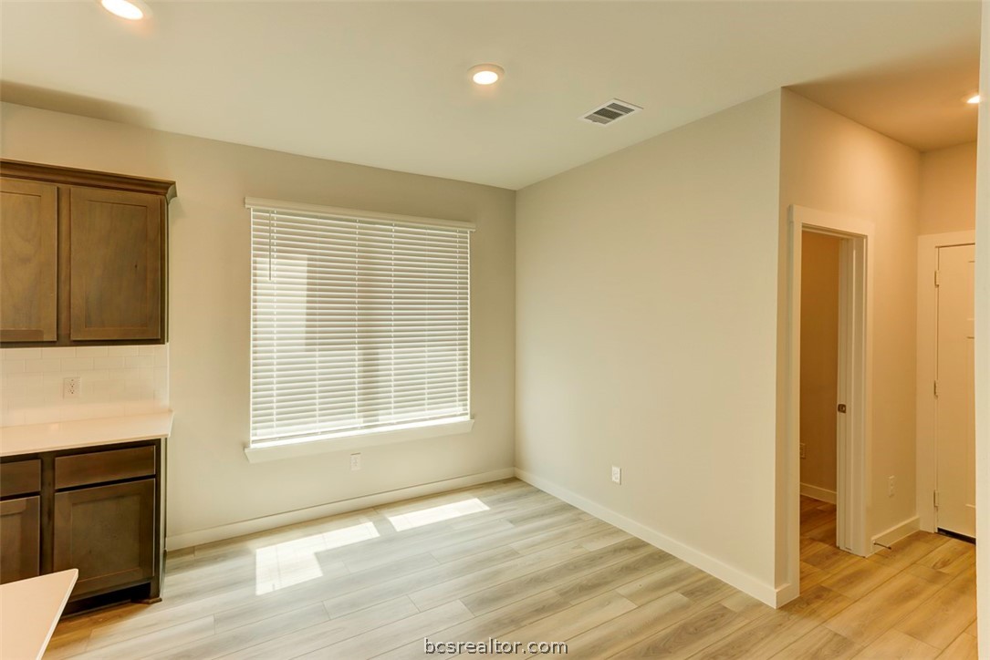 College Station, Texas 77845, United States, 3 Bedrooms Bedrooms, ,3 BathroomsBathrooms,Residential,Pending,53912