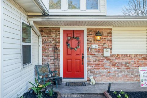 Tiny photo for 1214 Munson Avenue, College Station, TX 77840 (MLS # 26002875)