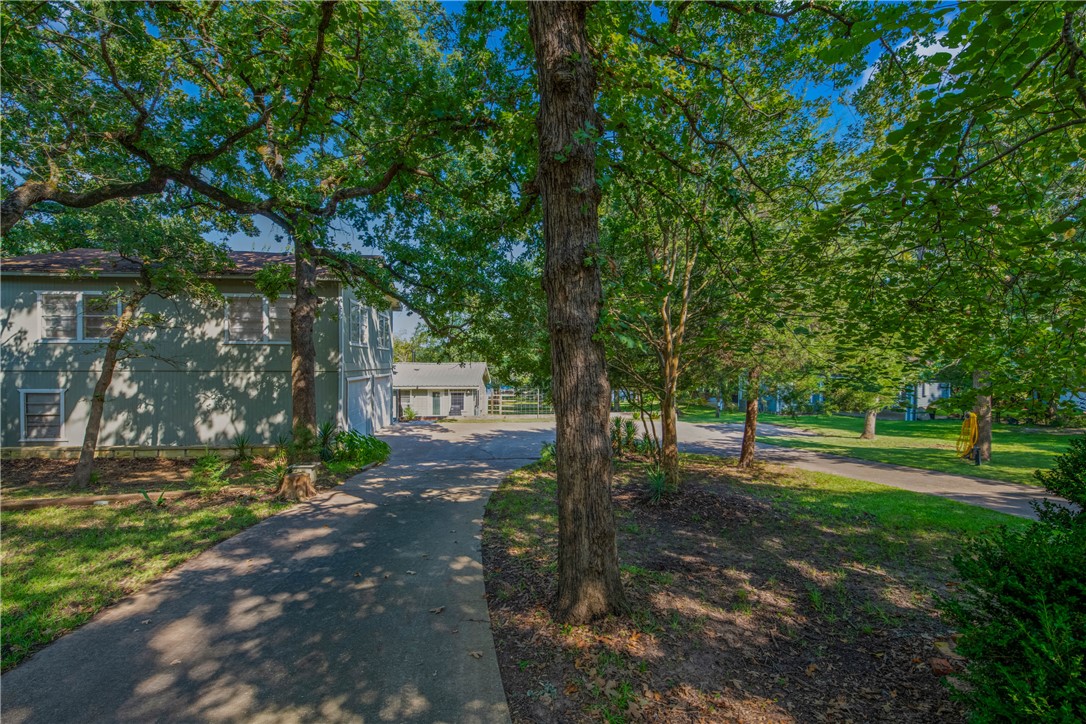 11001 Clyde Acord Road