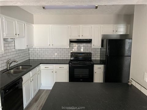 Tiny photo for 2845 Oakside Drive, Bryan, TX 77802 (MLS # 26005507)