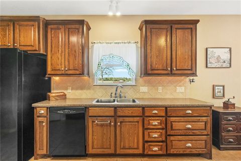 Tiny photo for 128 Lakeland Drive S, Hilltop Lakes, TX 77871 (MLS # 26003463)