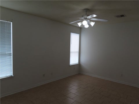 Tiny photo for 4115 McFarland Drive E #4115, College Station, TX 77845 (MLS # 26009762)