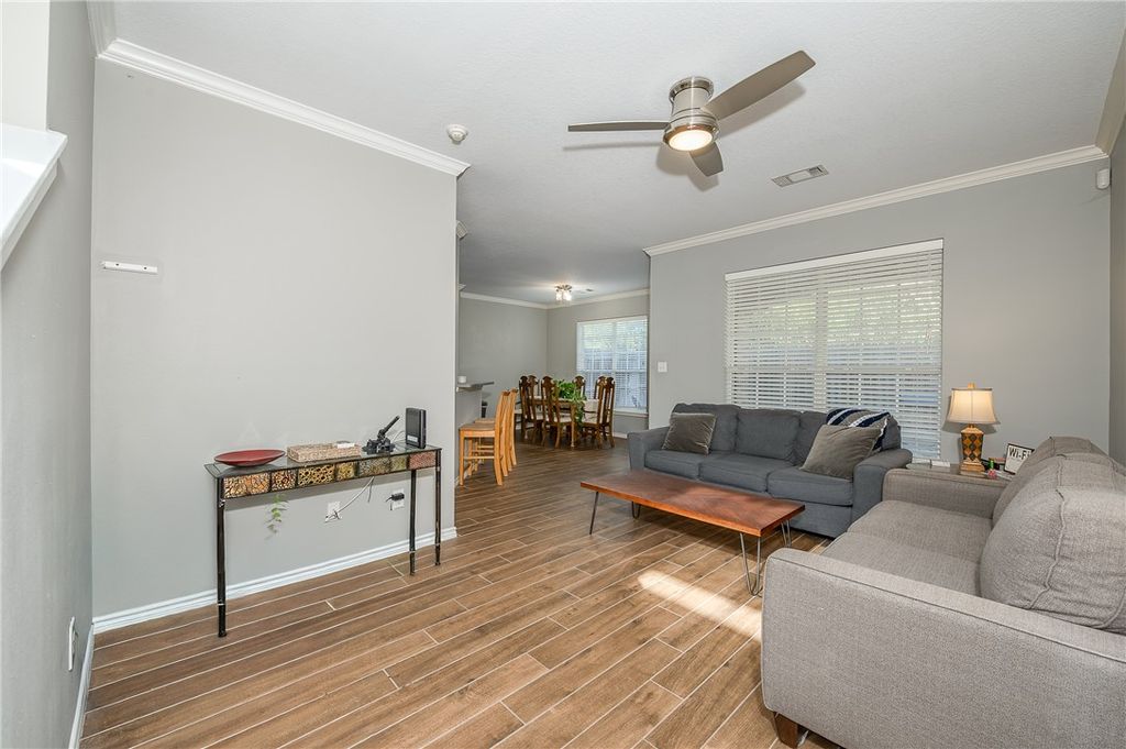 Photo of 1425 W Villa Maria Road #103, Bryan, TX 77801 (MLS # 26001336)