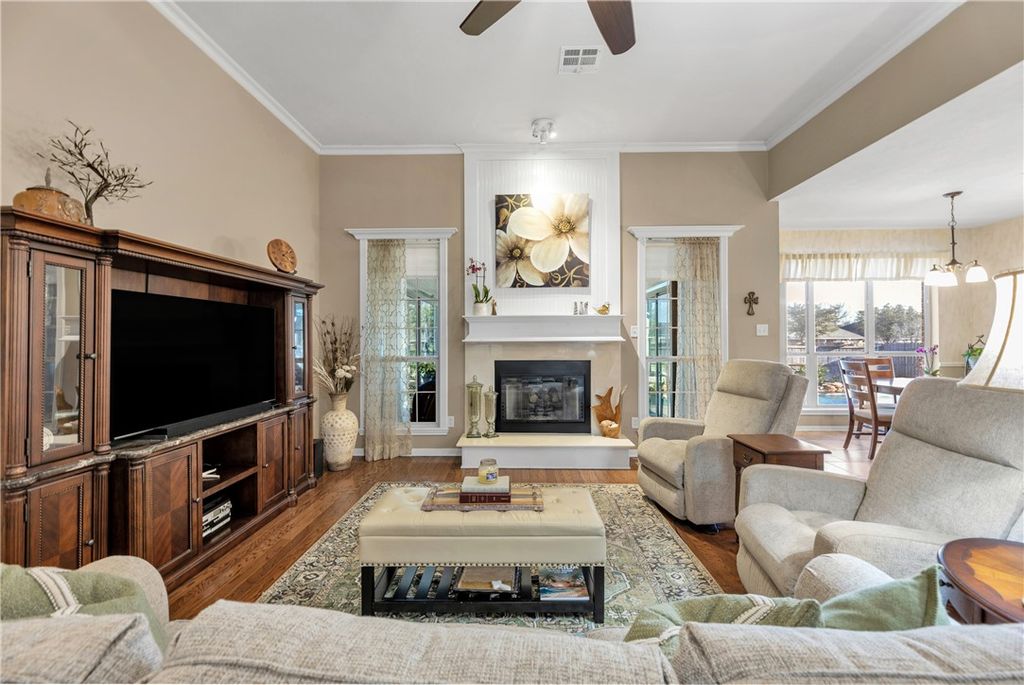 Photo of 4008 Park Hurst Dr, Bryan, TX 77802 (MLS # 26001004)