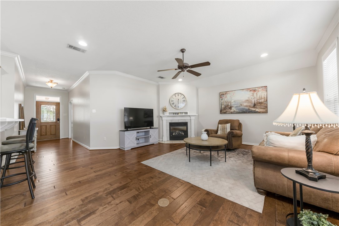 College Station, Texas 77845, United States, 3 Bedrooms Bedrooms, ,2 BathroomsBathrooms,Residential,Active,145415